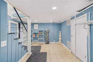 10 Booth Ave, Pawtucket, RI 02861 - Photo 19
