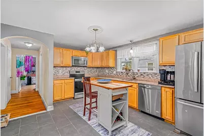 10 Booth Avenue, Pawtucket, RI 02861 - Photo 7