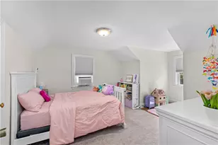 393 Sharon St, Providence, RI 02908 - Photo 19