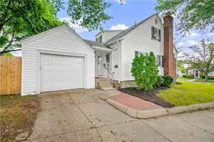 393 Sharon St, Providence, RI 02908 - Photo 3