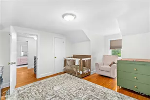 393 Sharon St, Providence, RI 02908 - Photo 21