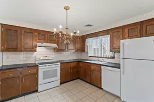 30 Dover Ave, East Providence, RI 02914 - Photo 11