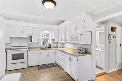 105 Ballston Avenue, Pawtucket, RI 02861 - Photo 7