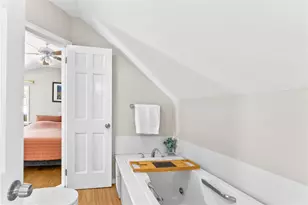 105 Ballston Ave, Pawtucket, RI 02861 - Photo 25