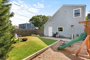 105 Ballston Ave, Pawtucket, RI 02861 - Photo 37