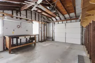 39 Gloria St, Pawtucket, RI 02861 - Photo 19