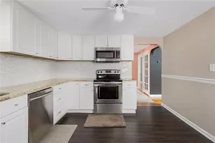 39 Gloria St, Pawtucket, RI 02861 - Photo 5