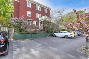 231 Doyle Ave, Providence, RI 02906 - Photo 3