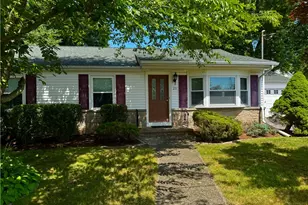 23 Edendale Dr, Lincoln, RI 02865 - Photo 1