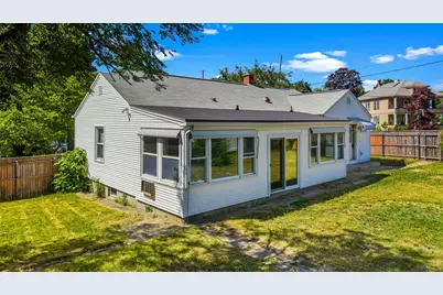 118 Summit Avenue, West Warwick, RI 02893 - Photo 37