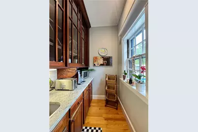 24 Walnut Street, Pawtucket, RI 02860 - Photo 11