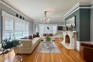 24 Walnut St, Pawtucket, RI 02860 - Photo 5