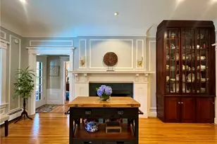 24 Walnut St, Pawtucket, RI 02860 - Photo 9