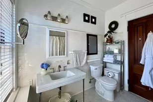 24 Walnut St, Pawtucket, RI 02860 - Photo 25