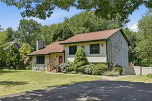 401 Gondola Ave, Jamestown, RI 02835 - Photo 1