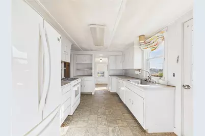1127 Succotash Road, Narragansett, RI 02879 - Photo 19
