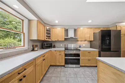 25 Dinonsie Way, South Kingstown, RI 02879 - Photo 11