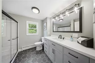 25 Dinonsie Way, South Kingstown, RI 02879 - Photo 21