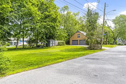 40 South Lane, Barrington, RI 02806 - Photo 5