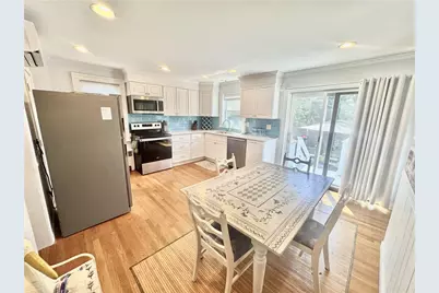 5 Byrnes Street, Newport, RI 02840 - Photo 11