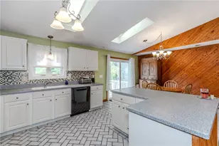 54 Colvintown Rd, Coventry, RI 02816 - Photo 17