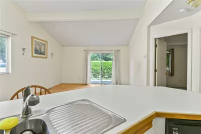 754 Williamsburg Circle, Warwick, RI 02886 - Photo 9