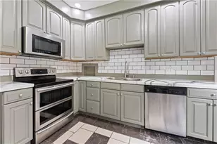 335 Blackstone St, Woonsocket, RI 02895 - Photo 7