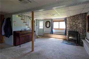 31 Crosshill Dr, Narragansett, RI 02882 - Photo 9