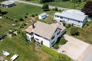 31 Crosshill Dr, Narragansett, RI 02882 - Photo 3
