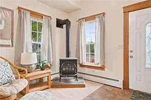 195 Elmore Ave, Woonsocket, RI 02895 - Photo 19