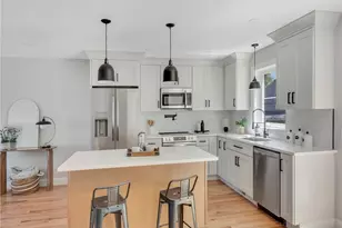 256 Point Ave, Warwick, RI 02889 - Photo 3