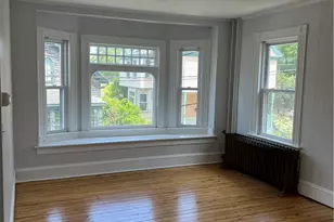 15 Warner St, Newport, RI 02840 - Photo 1