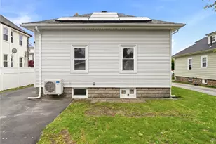 25 Lambert St, Cranston, RI 02910 - Photo 11