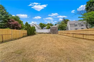 38 McMillen St, Providence, RI 02904 - Photo 19