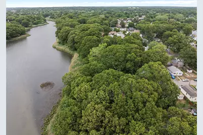 145 Oak Crest Drive, East Providence, RI 02915 - Photo 5