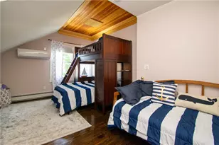 26 Carey St, Newport, RI 02840 - Photo 17