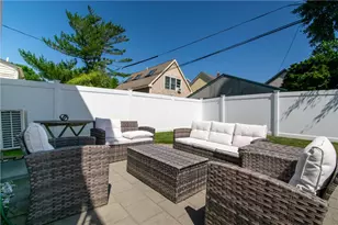 26 Carey St, Newport, RI 02840 - Photo 29