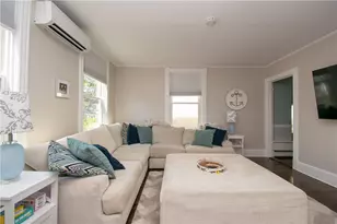26 Carey St, Newport, RI 02840 - Photo 11