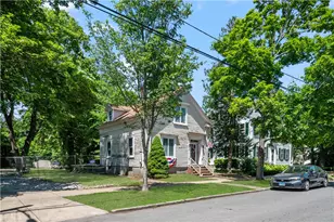 145 High St, Bristol, RI 02809 - Photo 7