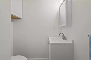43 High St, Northbridge, MA 01588 - Photo 17