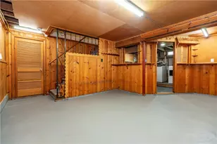 11 Bellevue Dr, Cranston, RI 02920 - Photo 35