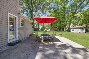 7 Ledgemont Dr, Warwick, RI 02886 - Photo 43