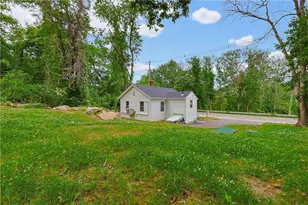 1703 Crandall Rd, Tiverton, RI 02878 - Photo 17
