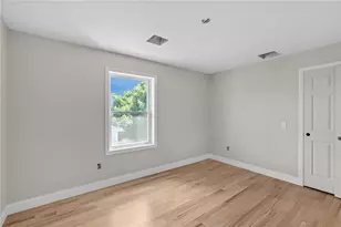 37 Murray St, Providence, RI 02909 - Photo 11