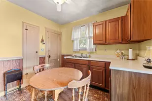 61 Nathanael Ave, Pawtucket, RI 02860 - Photo 19