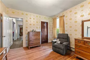 61 Nathanael Ave, Pawtucket, RI 02860 - Photo 15