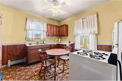 61 Nathanael Avenue, Pawtucket, RI 02860 - Photo 17