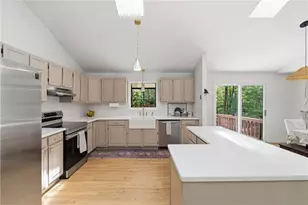 768 Weaver Hill Rd, Coventry, RI 02816 - Photo 15
