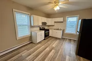 12 Verndale Ave, Providence, RI 02889 - Photo 5