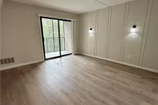 650 E Greenwich Ave, West Warwick, RI 02893 - Photo 13